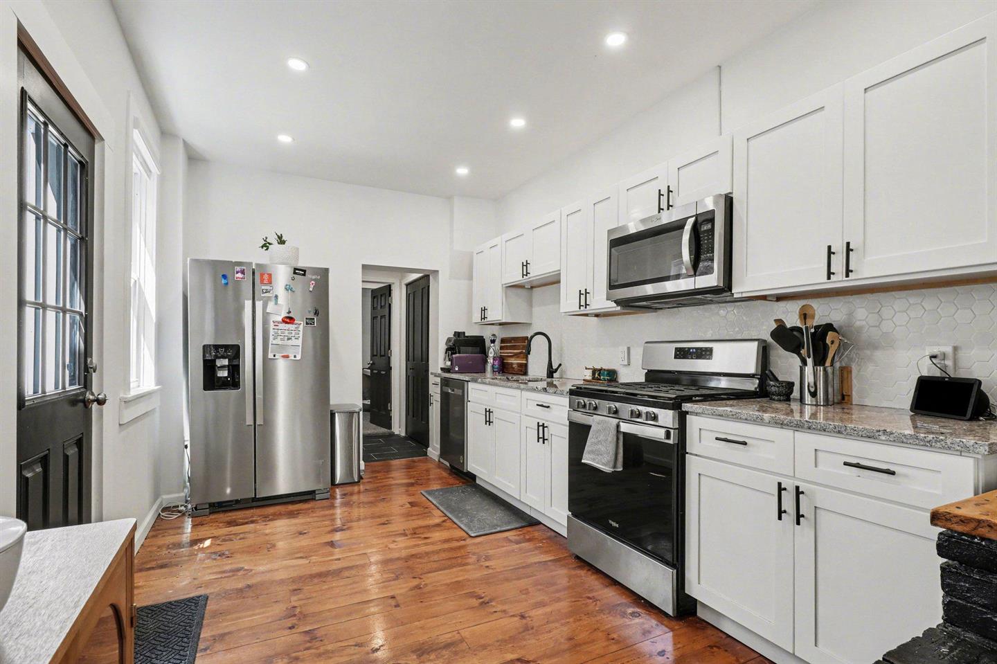 Kitchen 2